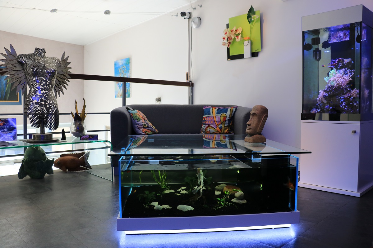 showroom table aquarium 06